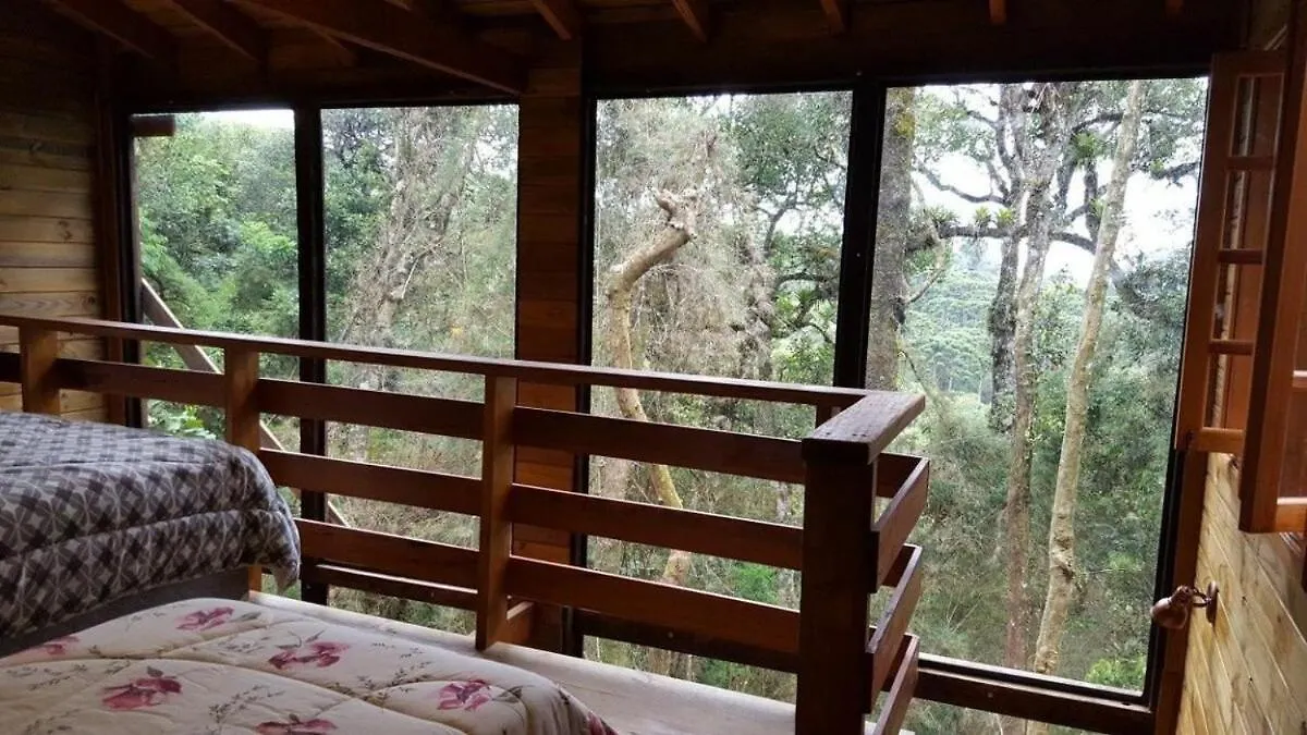 Daire Chale Dos Tucanos- Parede De Vidro Com Linda Vista Campos do Jordao Brezilya